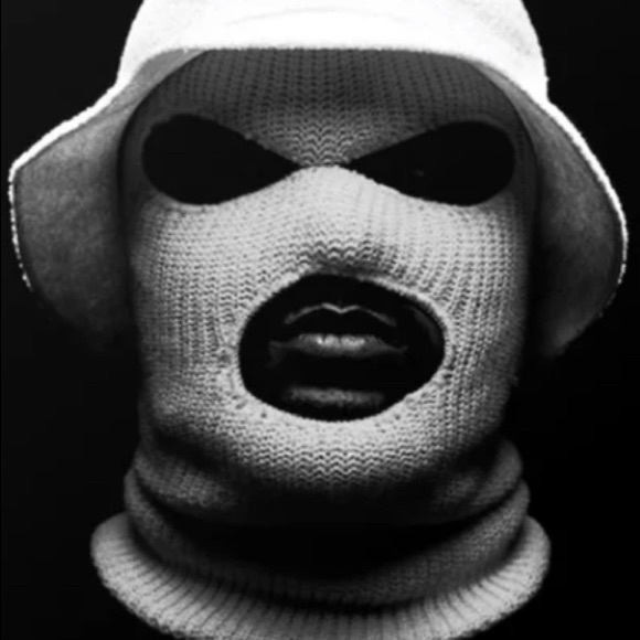 Meet your Posher, Cezar - Picture 9 of 10